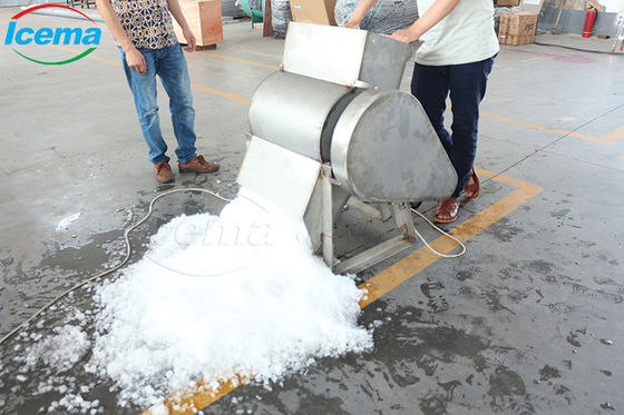 सीई प्रमाण पत्र बर्फ कुचल मशीन रेस्तरां/अनुकूलित कुचल बर्फ मशीन रेस्तरां
