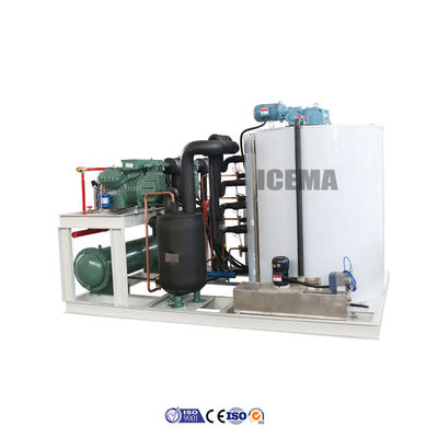 मार्च व्यापार मेले में समुद्री मछली पालन के लिए 6500 KG वोल्टेज 380V/3P/50HZ आइस फ्लेक मशीन